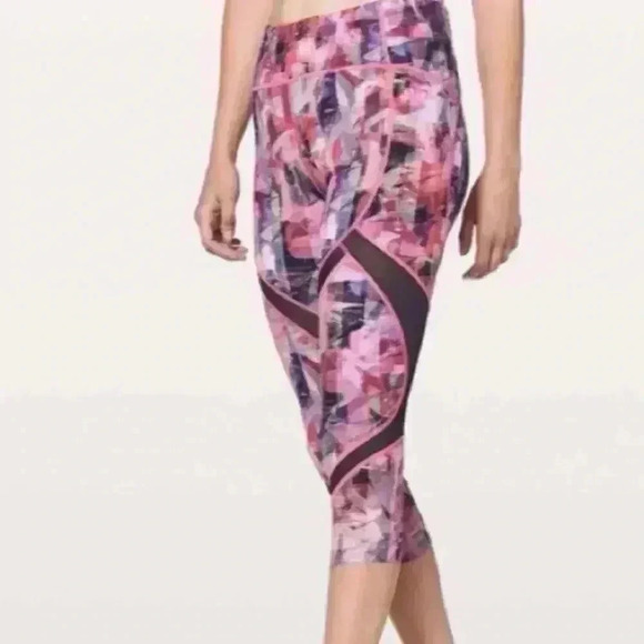 Lululemon Fast & Free 7/8 Tight II in Sun Dazed Multi Pink bra workout top 4 - Picture 3 of 8